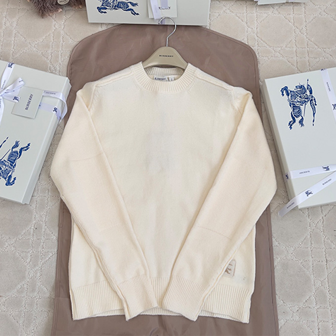 burberry equestrian knight jacquard crew‑neck sweater